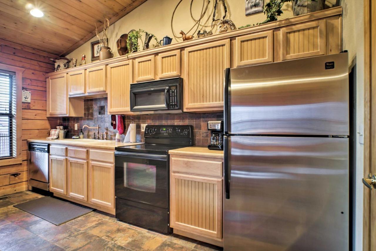 Cabin-Style Studio Right Off The Branson Strip! Apartment ภายนอก รูปภาพ