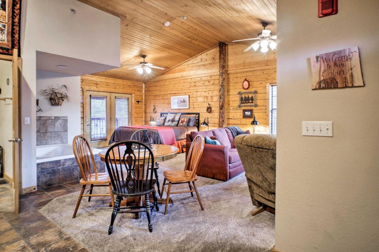 Cabin-Style Studio Right Off The Branson Strip! Apartment ภายนอก รูปภาพ